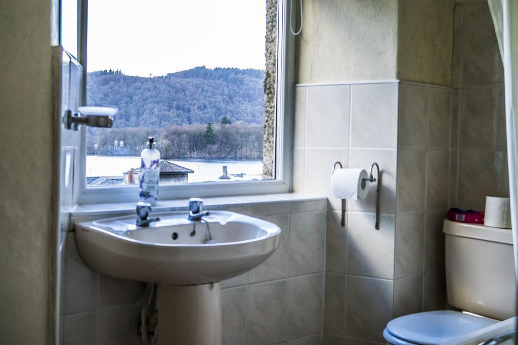 באונס-און-ווינדרמיר Lake View Guesthouse מראה חיצוני תמונה